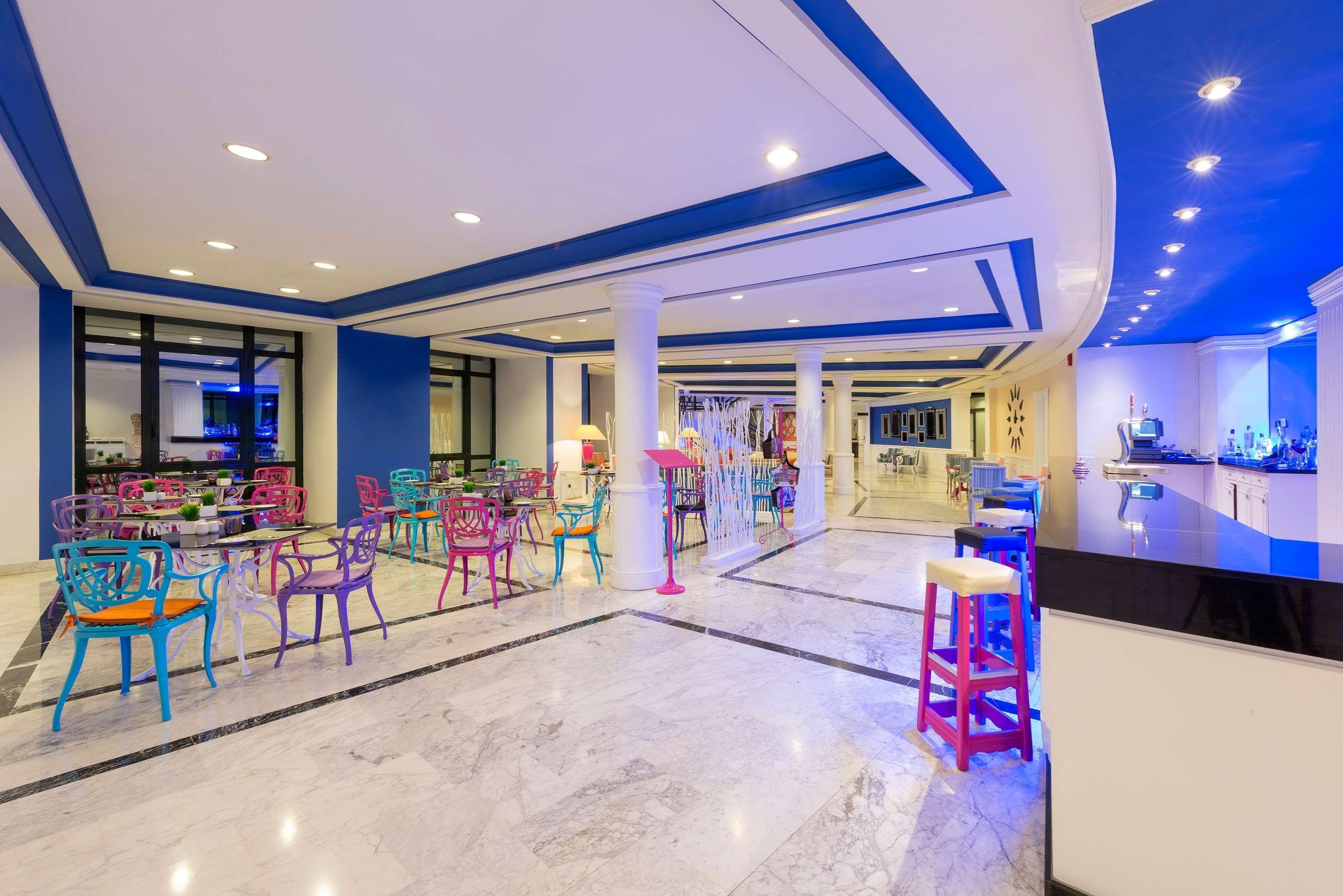 Azz Merida Medea Hotel Kültér fotó