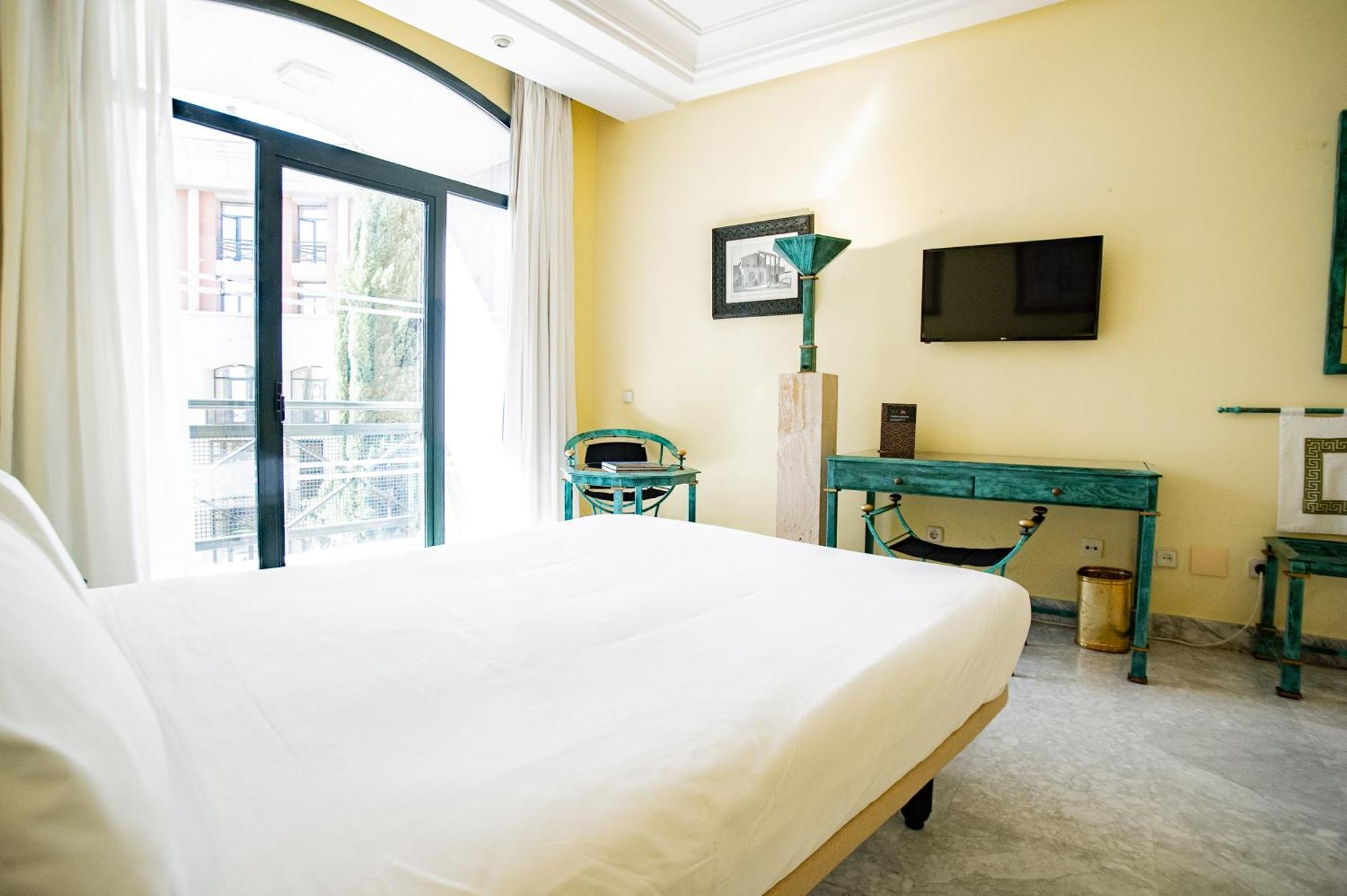 Azz Merida Medea Hotel Kültér fotó