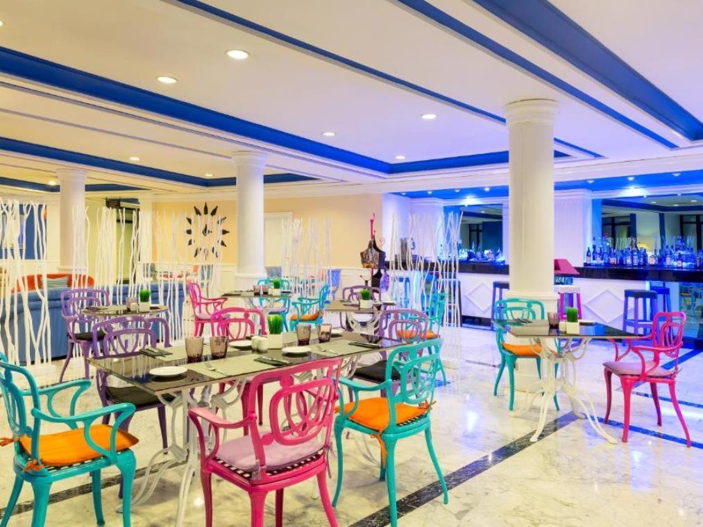 Azz Merida Medea Hotel Kültér fotó
