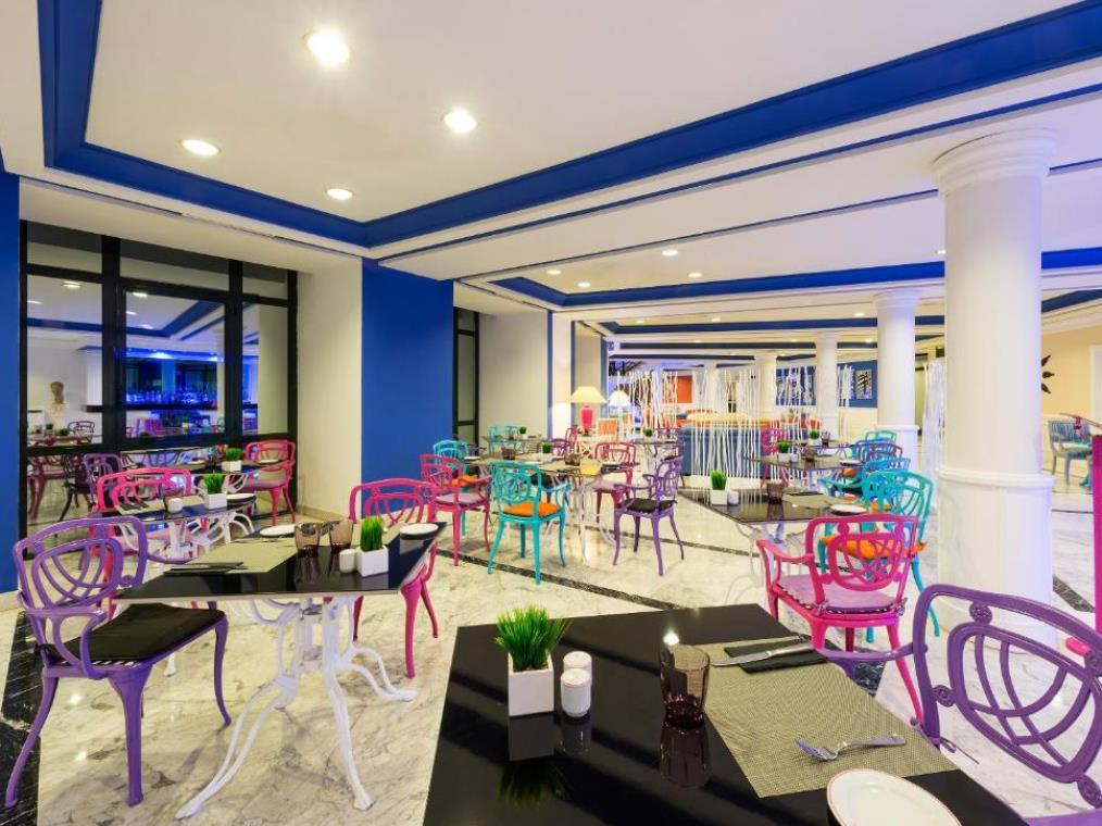 Azz Merida Medea Hotel Kültér fotó