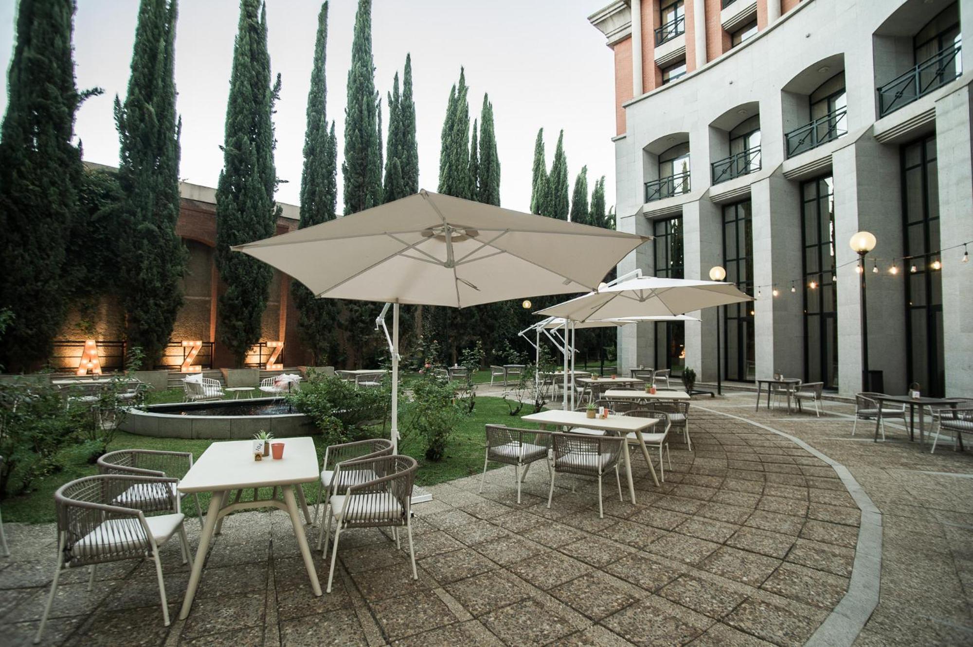 Azz Merida Medea Hotel Kültér fotó