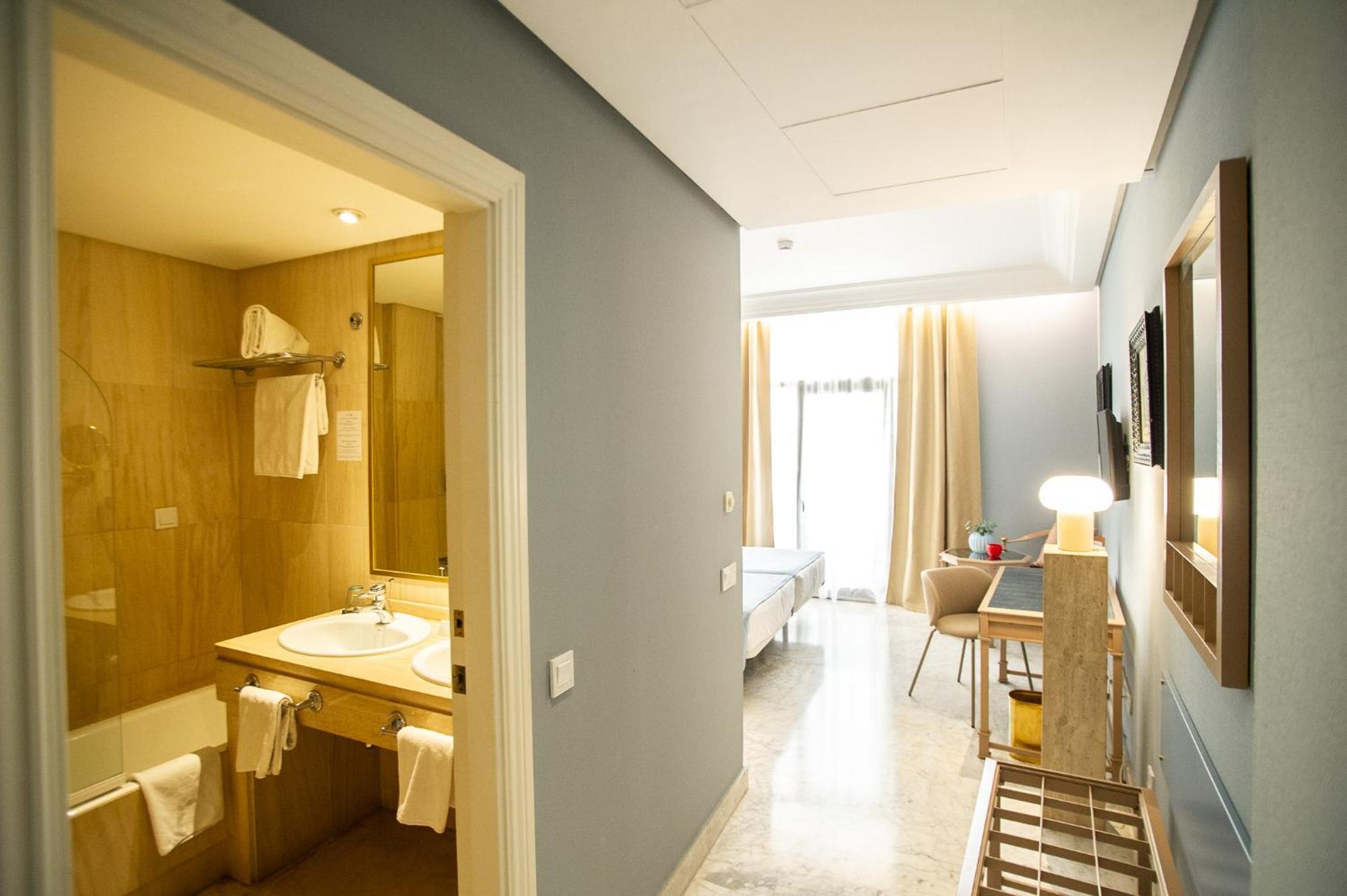 Azz Merida Medea Hotel Kültér fotó